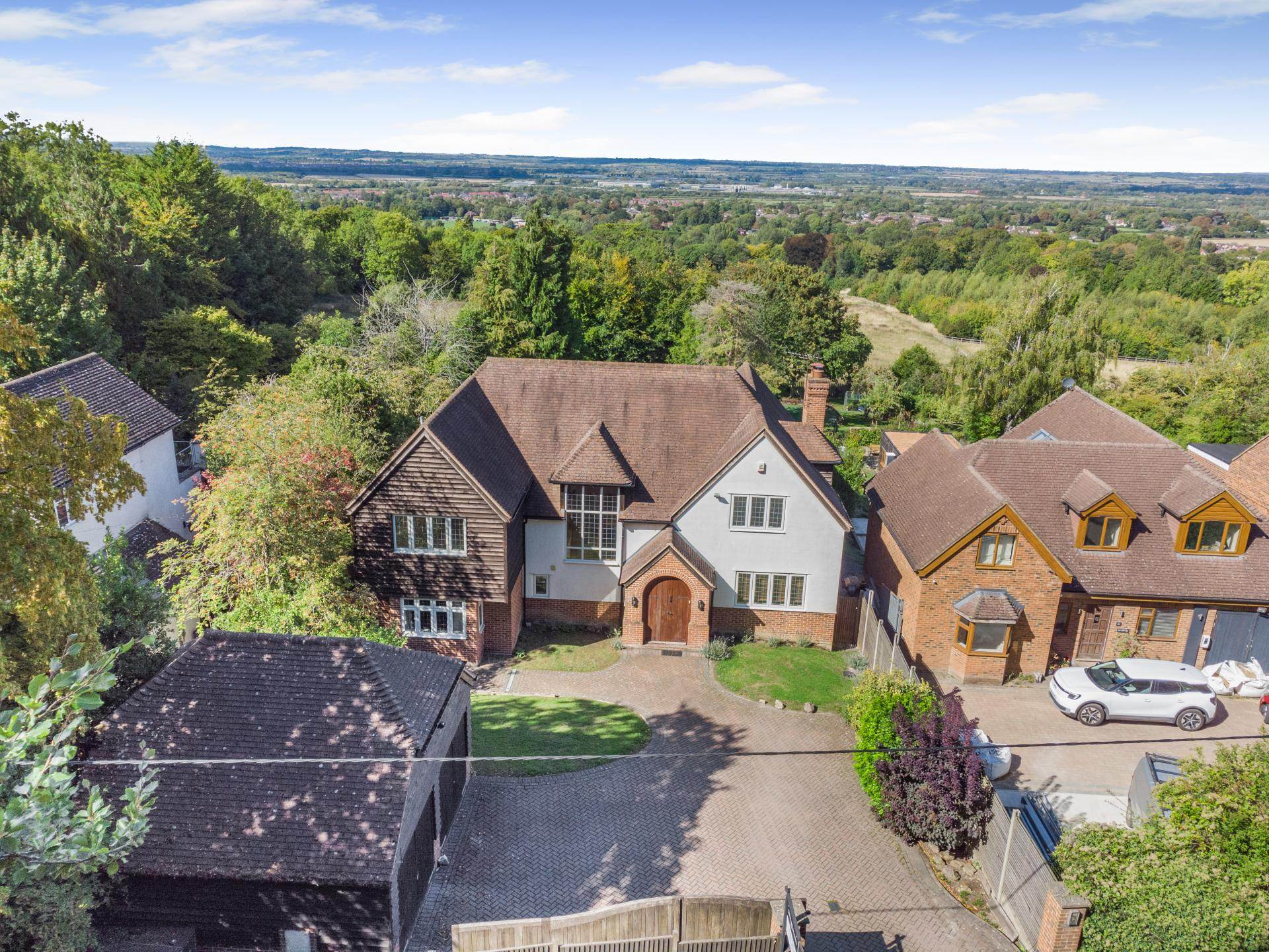 2 bedroom flat for sale