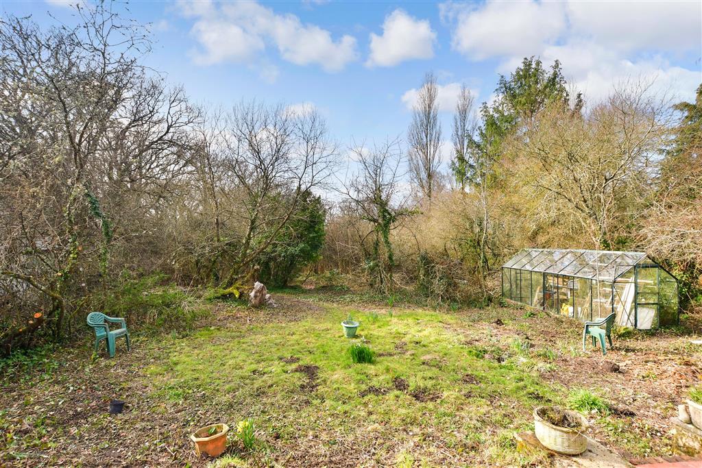 Photos of Solent Road, Cranmore, Yarmouth, Isle Of Wight PO41