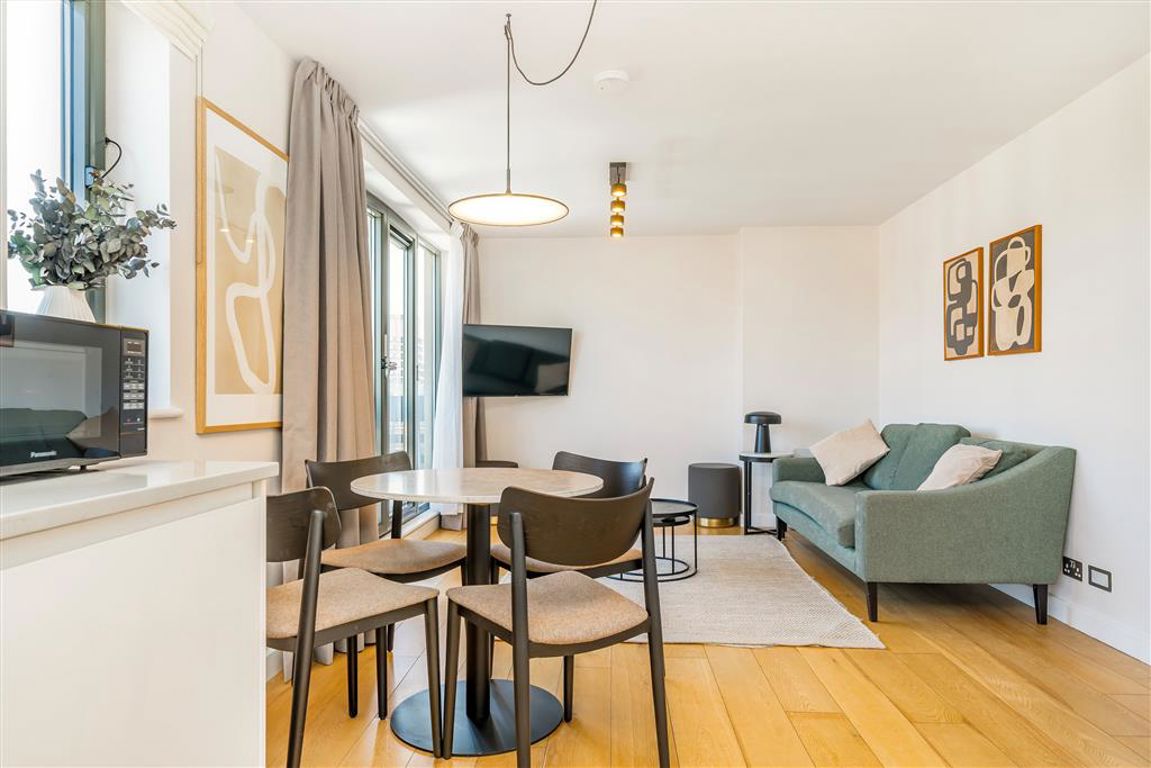 Flat 10 Scala House, 21, Tottenham Street, London photo 4