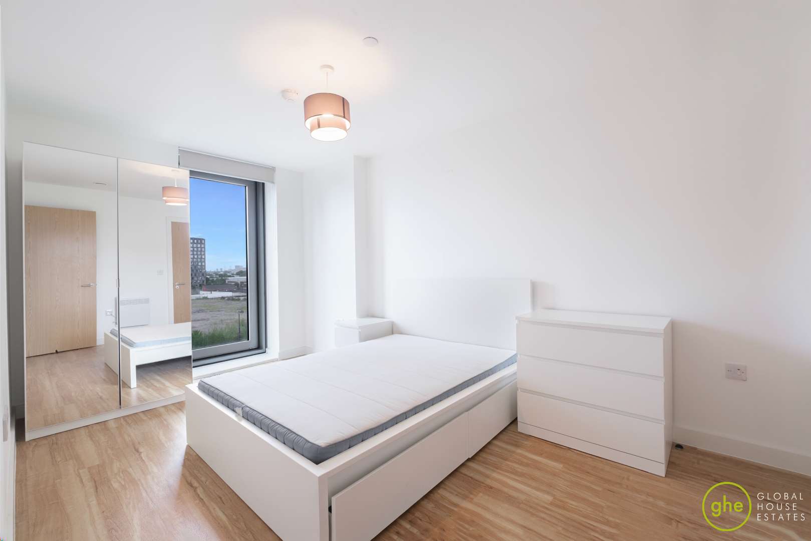 406D, Michigan Point Tower D, Salford photo 4