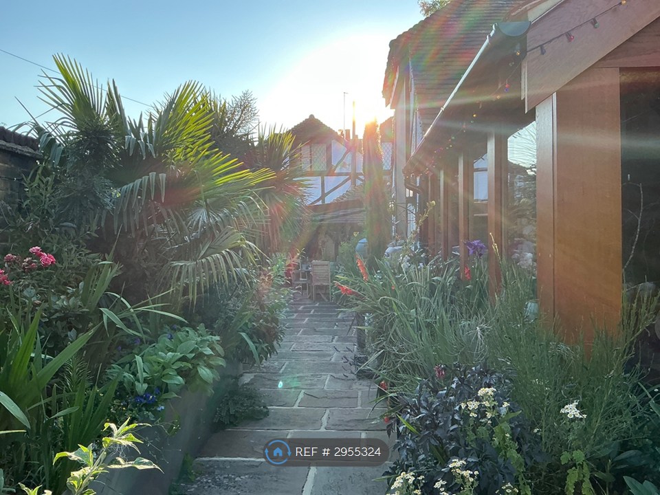 The Street, Willesborough, Ashford Kent photo 2
