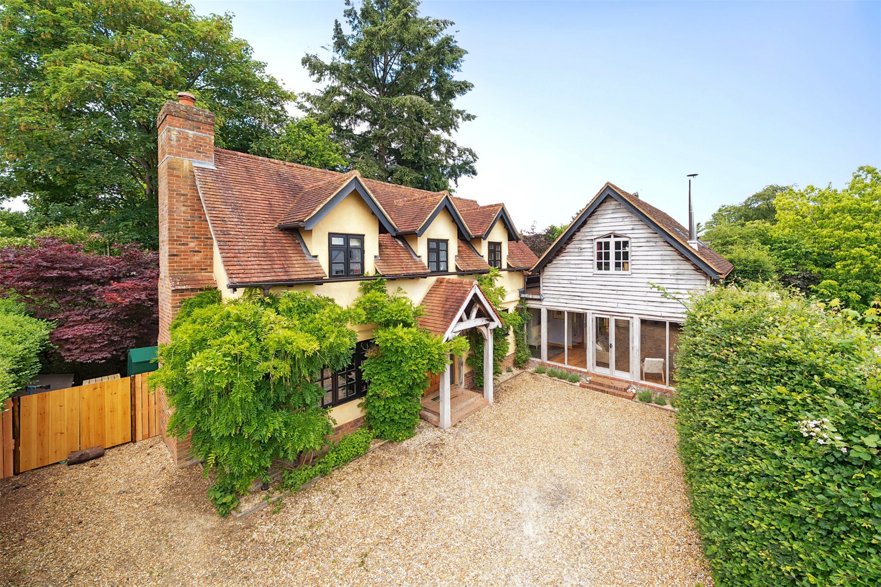 5 bedroom detached house for sale 0