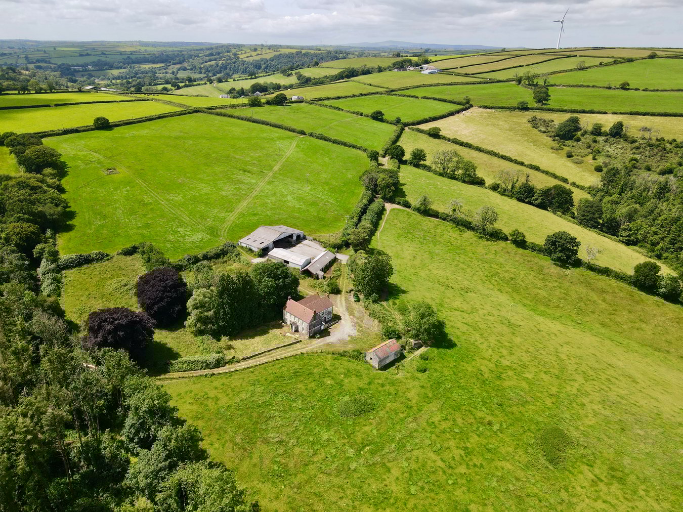 3 bedroom detached house for sale in Guildford