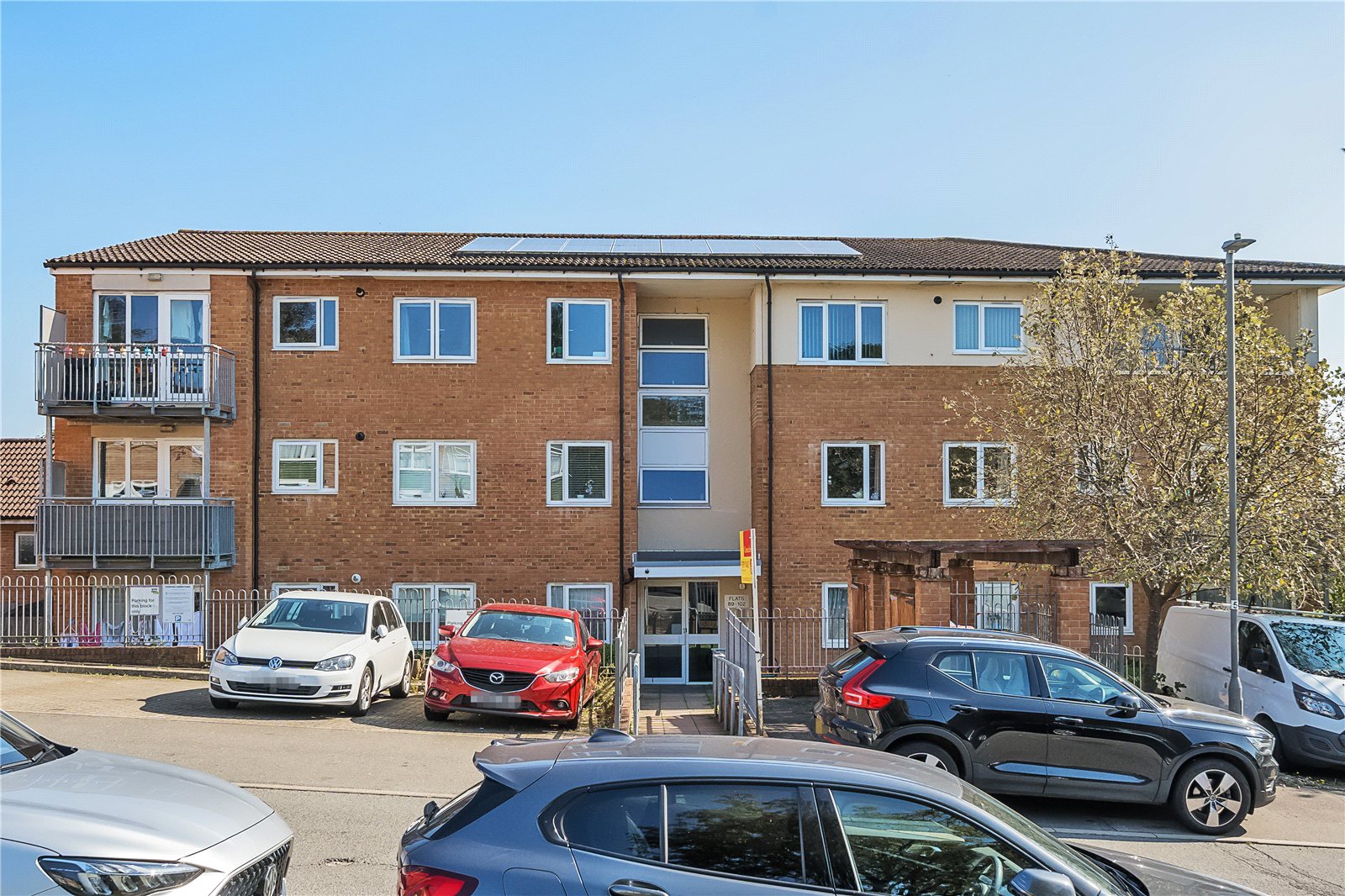 75, Windrush Drive, Buckinghamshire photo 4