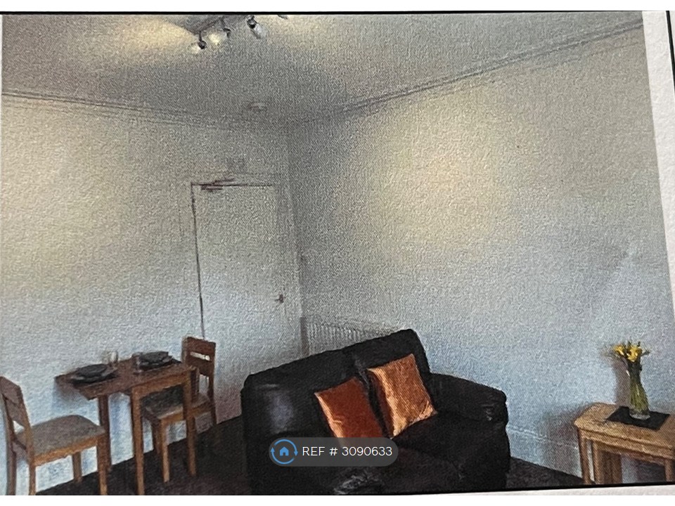 First Floor Flat Right Rosemount, Aberdeen photo 5
