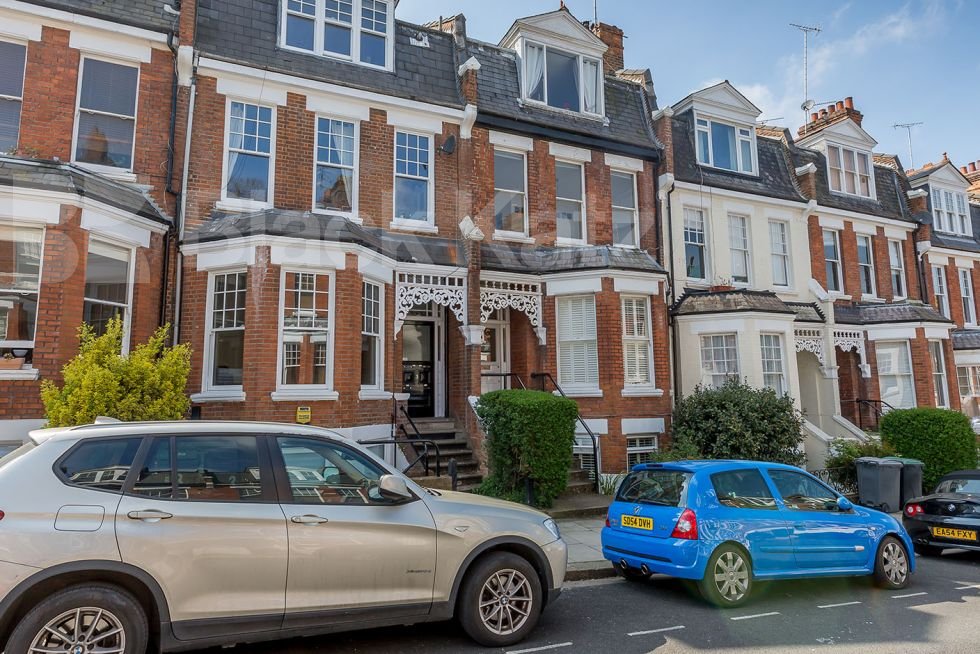 Milton Avenue, London photo 2