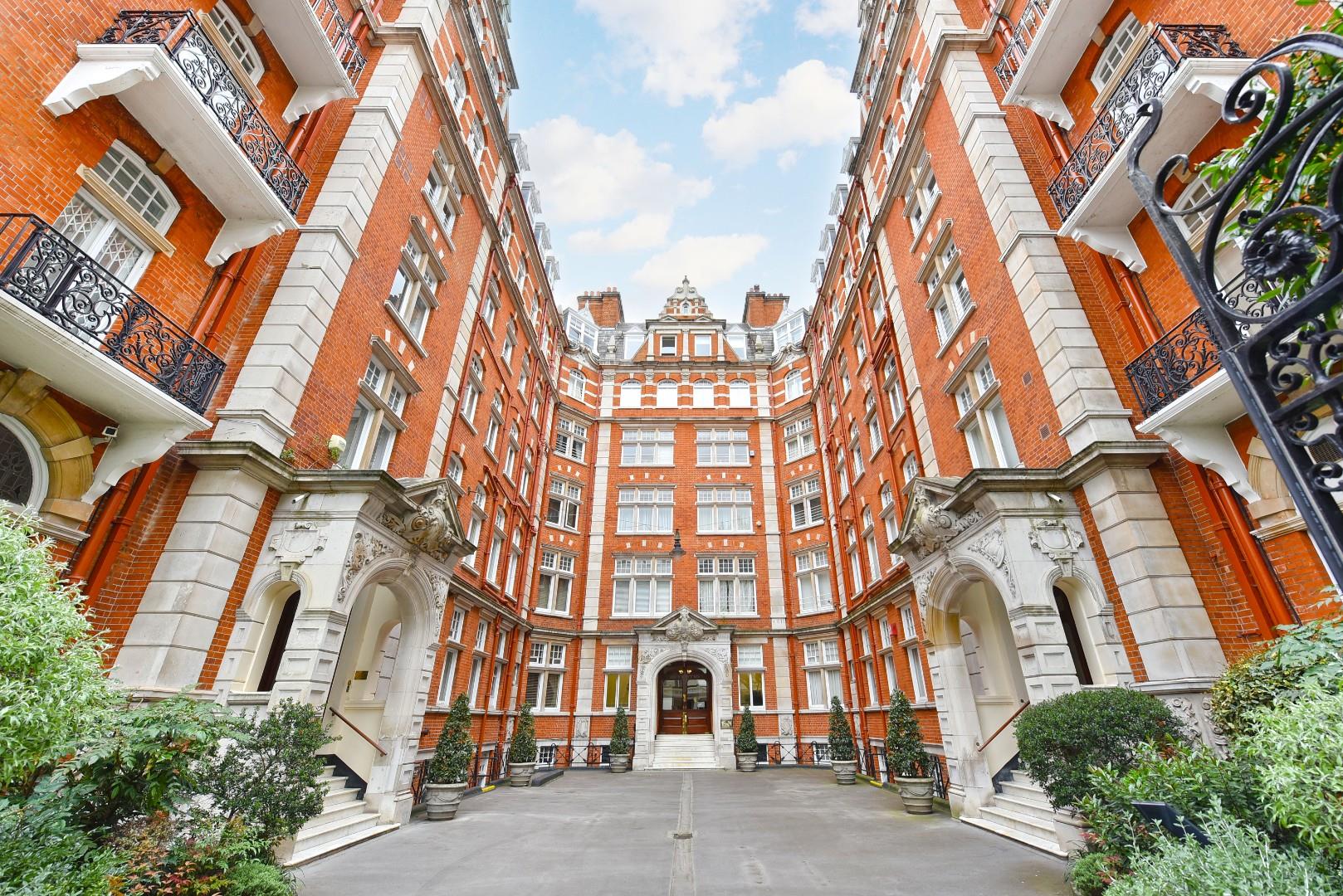 4 bedroom flat for sale 0