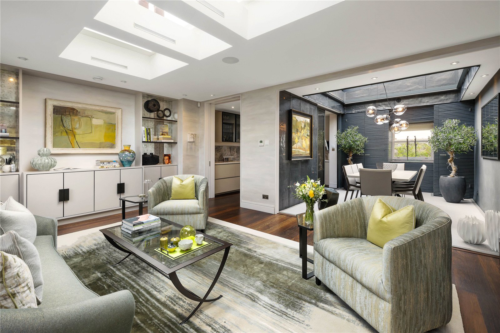 4 bedroom flat for sale 0