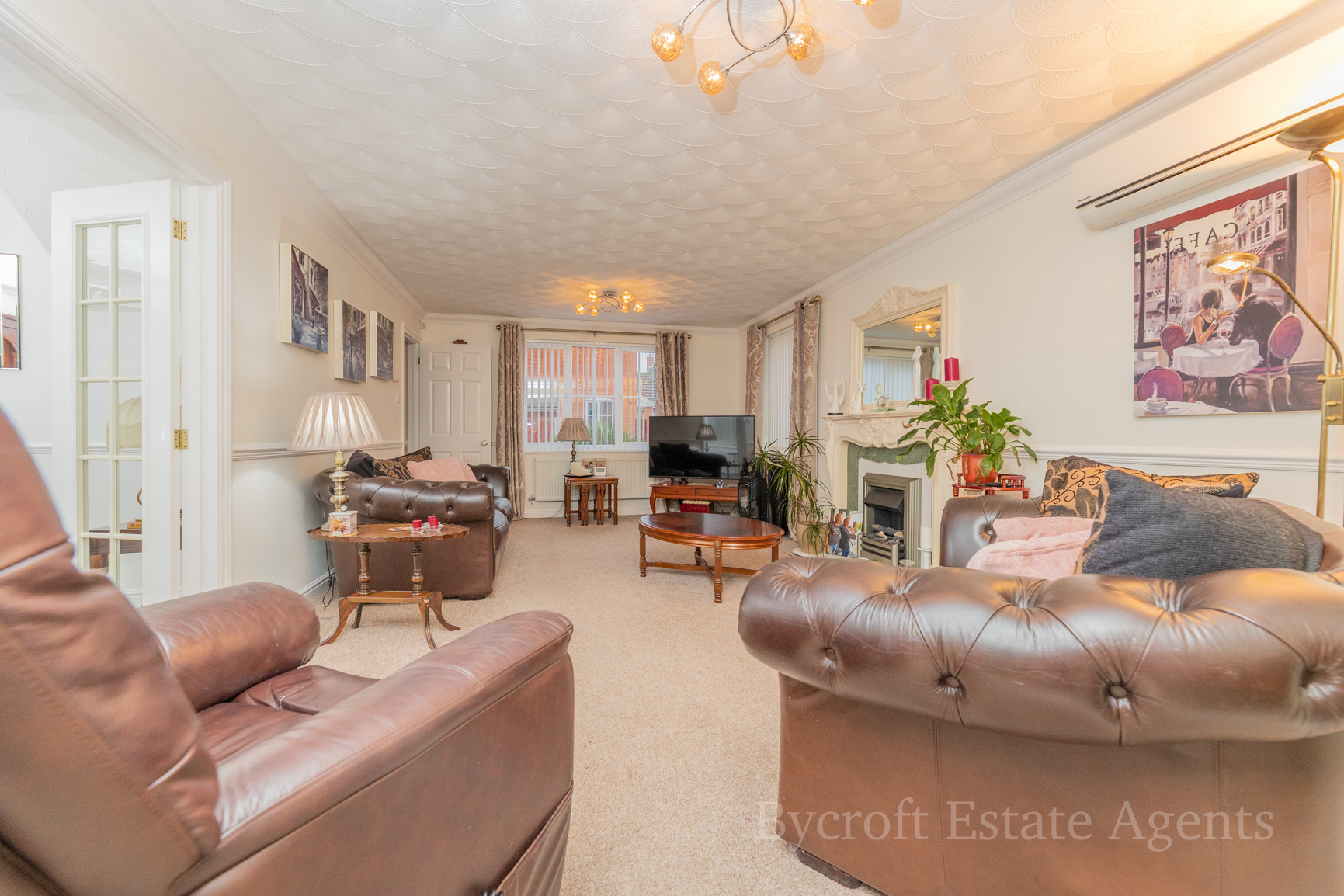 4-bed house on 9, Quinnell Way, Lowestoft, £430,000