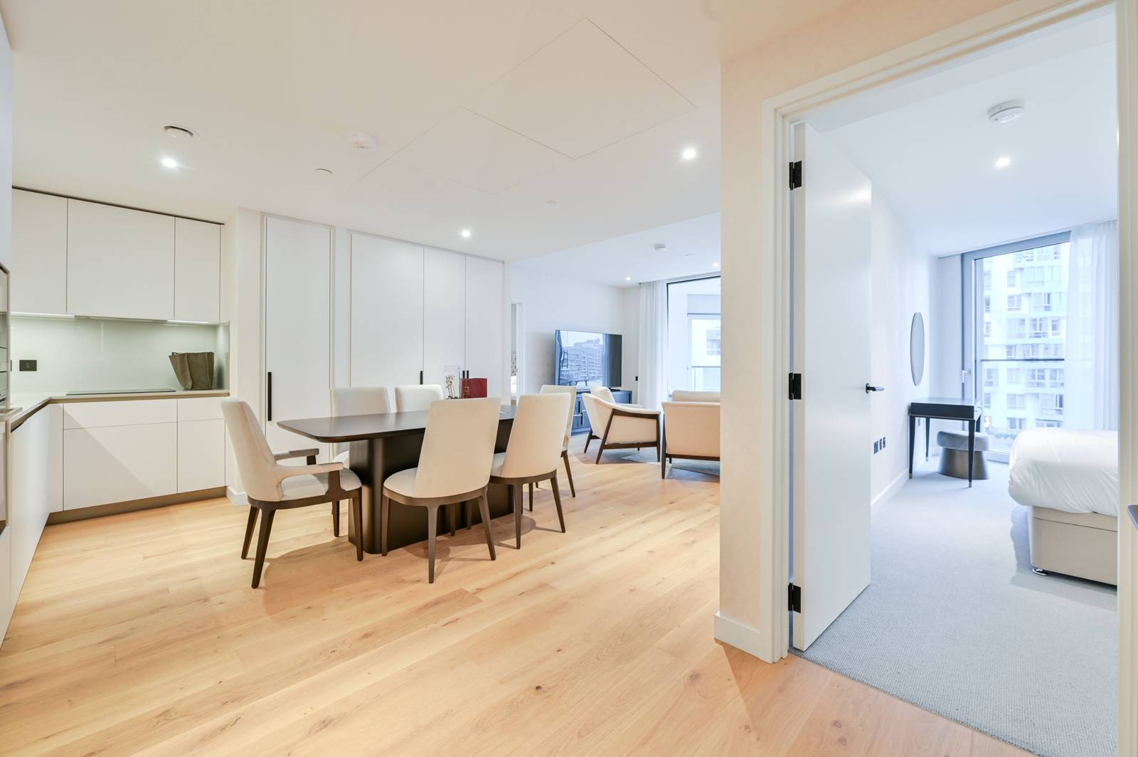 5 bedroom end terrace house for sale