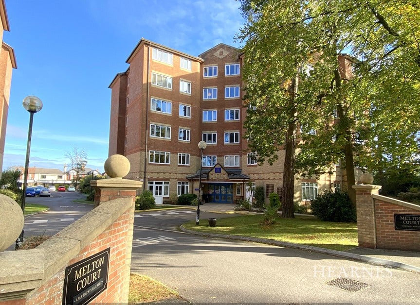 1-bed flat on 37 Lindsay Road, Poole BH13, £90,000