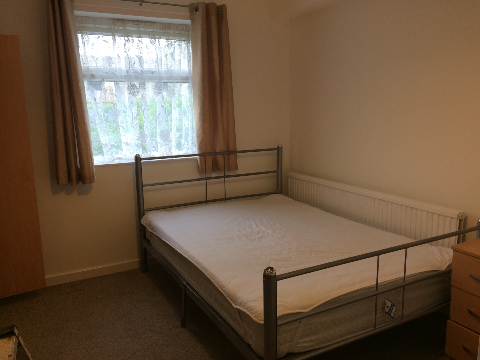 Room 3: 26,, Greenlands, Cambridge photo 4