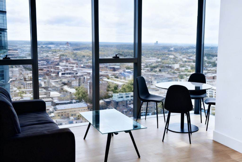 Apartment 171, Carrara Tower, London photo 4