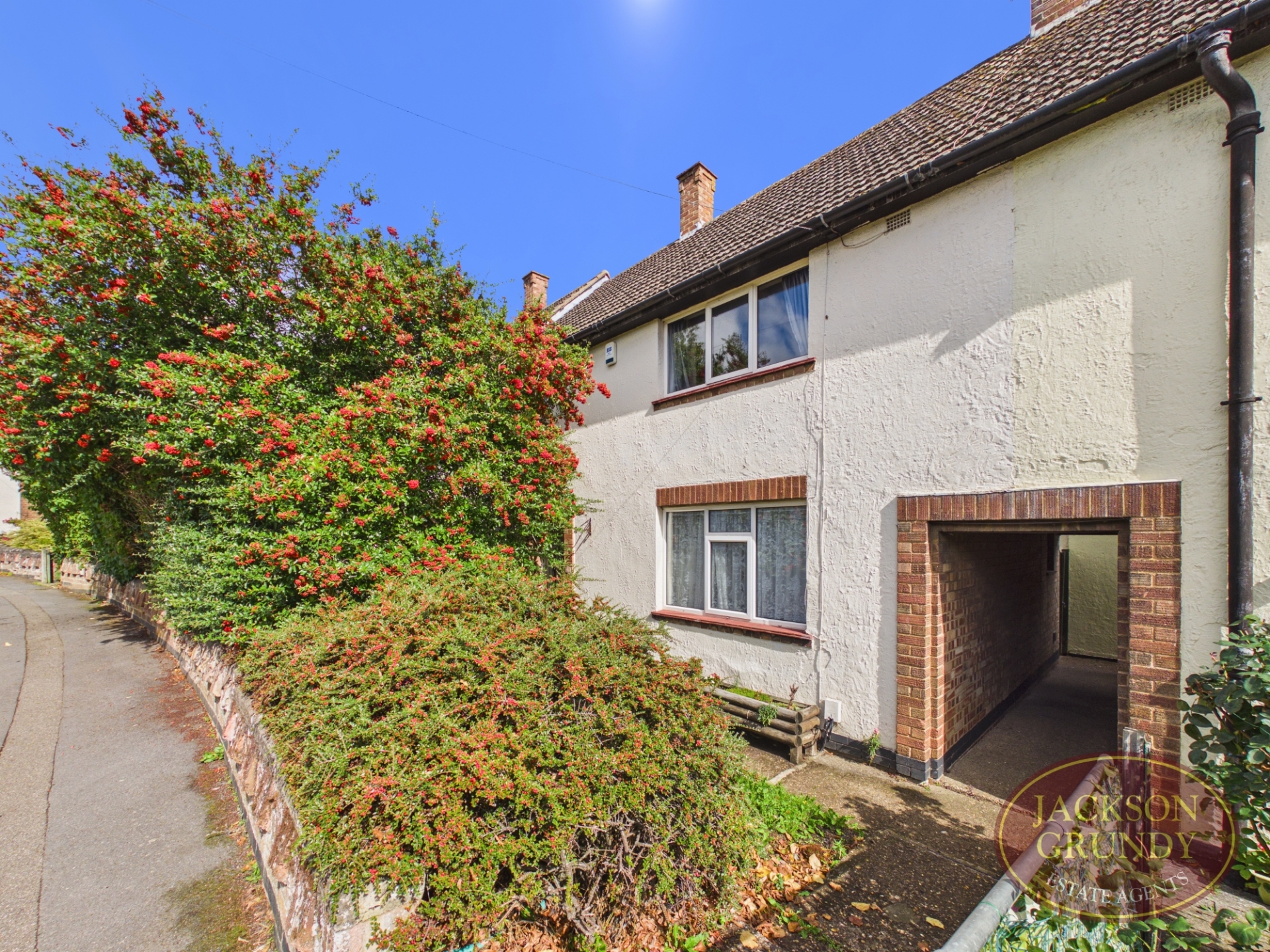 32, Orchard Hill, Northampton photo 2