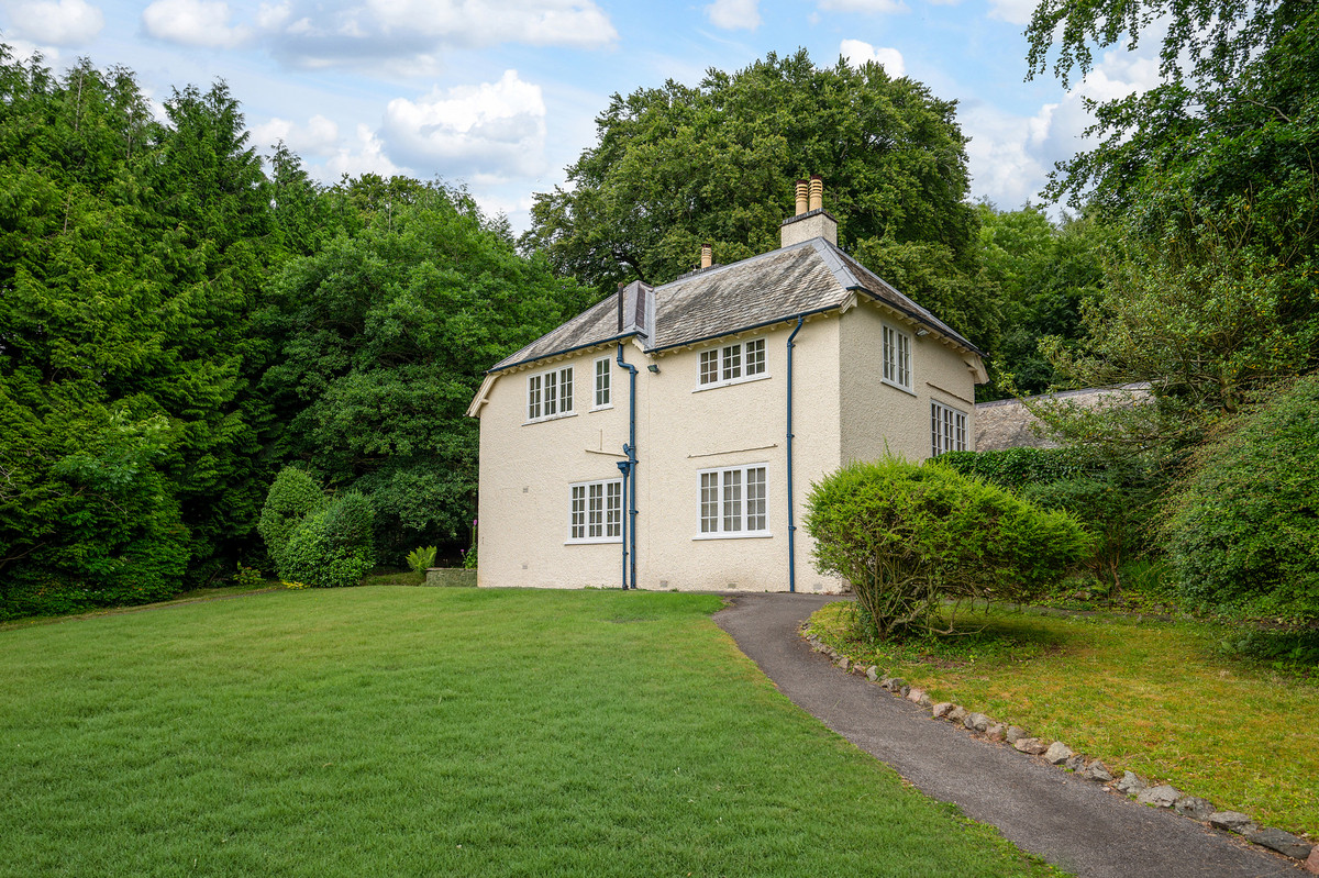 Photos of Jubilee Drive Malvern, Worcestershire WR13 67099976