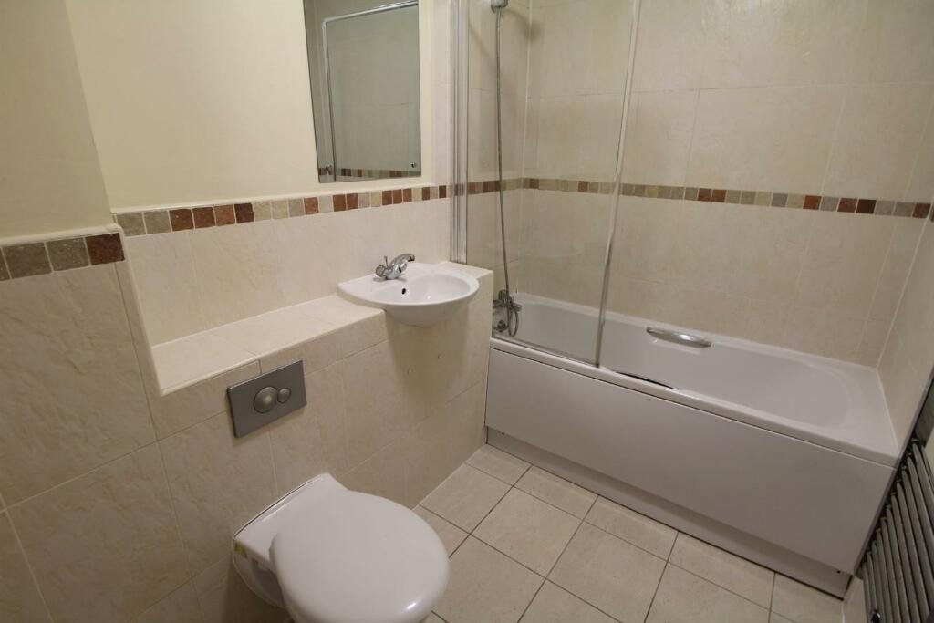4, Liana Gardens, West Midlands photo 5