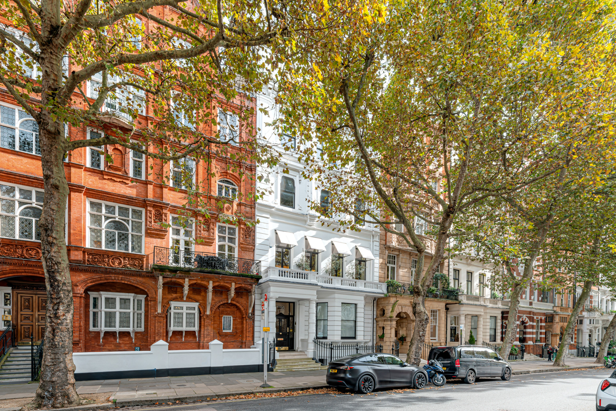 3 bedroom flat for sale 0