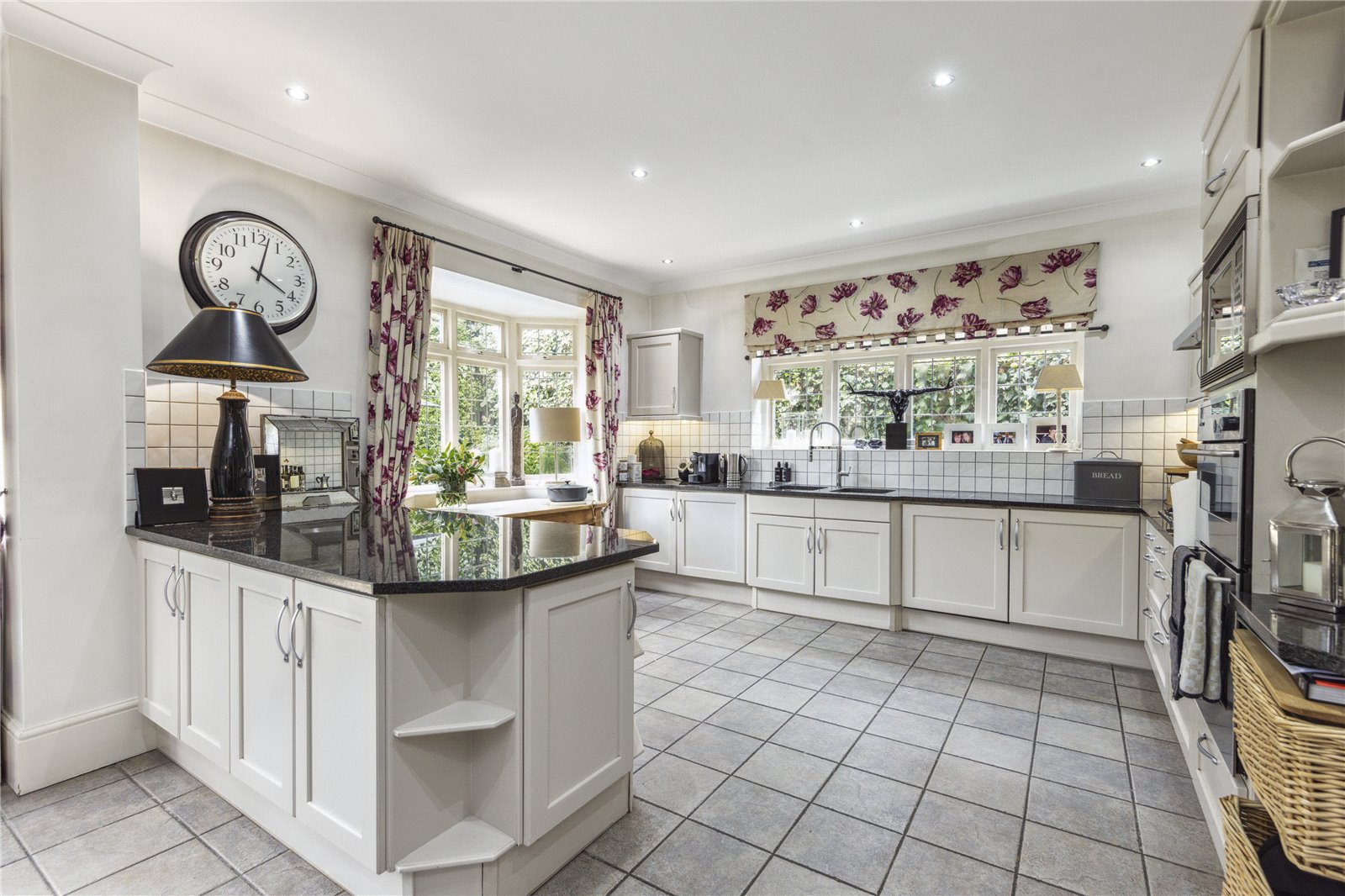 Photos of Steels Lane, Oxshott, Leatherhead, Surrey KT22 62483404