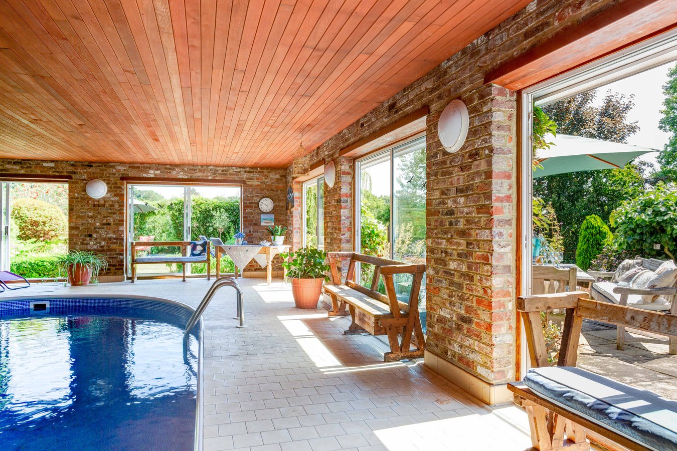 4 bedroom detached bungalow for sale 0