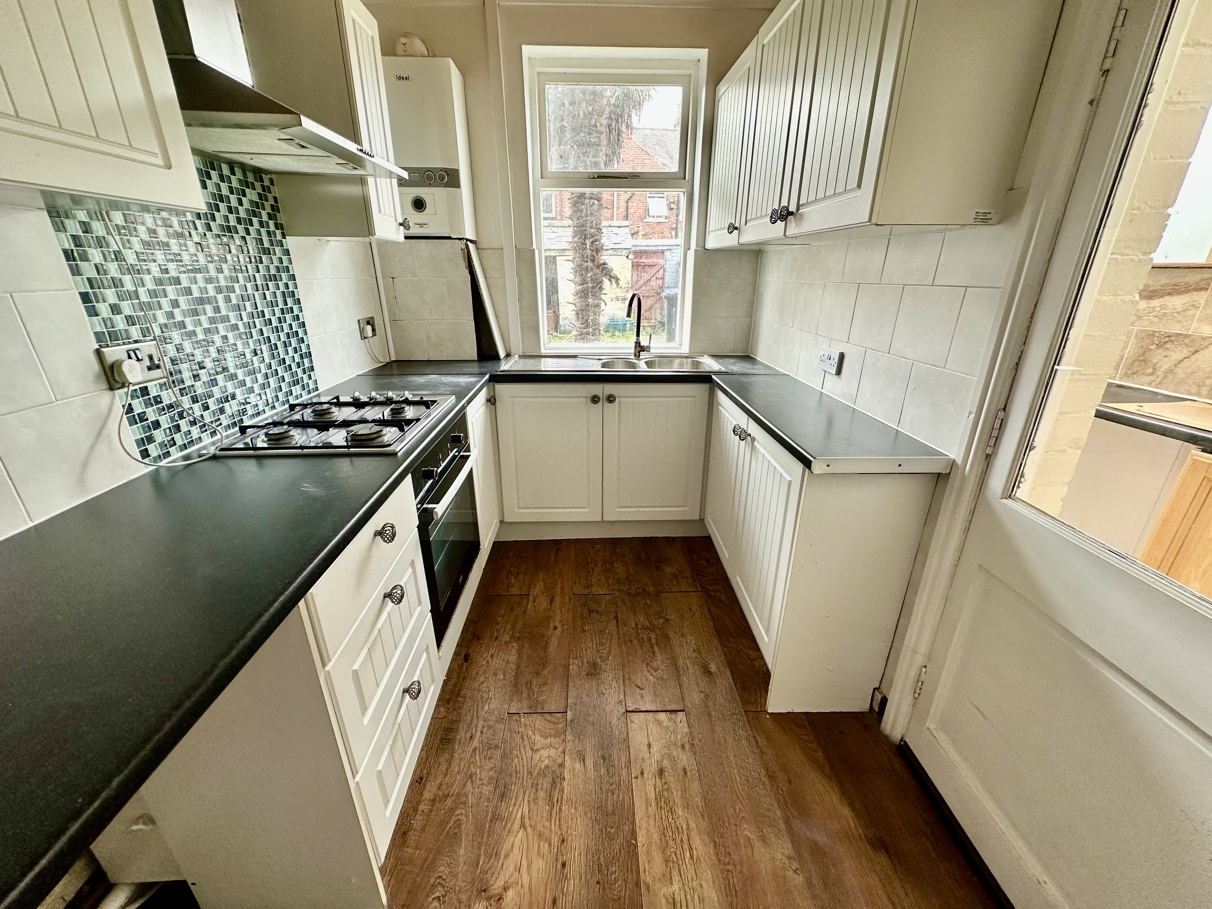 10, Sylvester Avenue, DONCASTER photo 5
