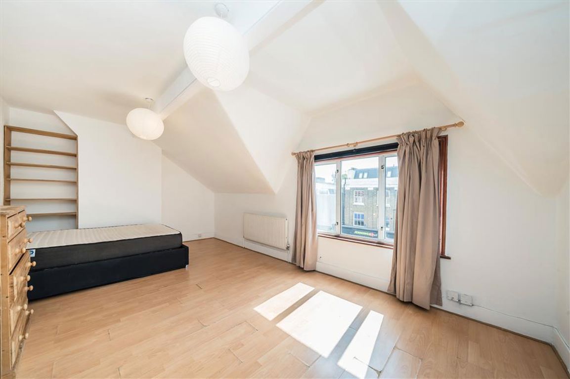 Room 4, 191A, Trafalgar Road, London photo 4