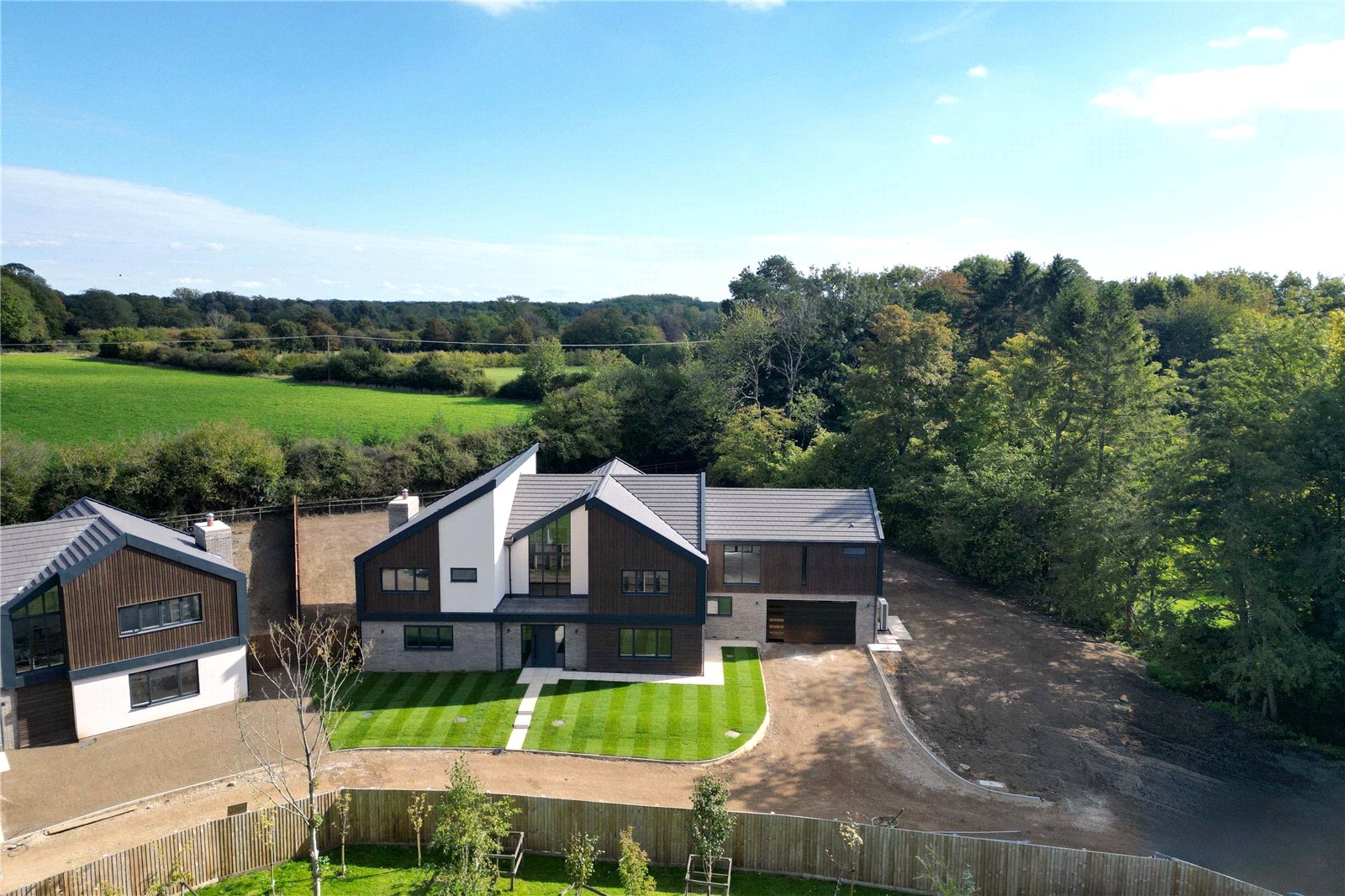 5 bedroom detached new house for sale 0