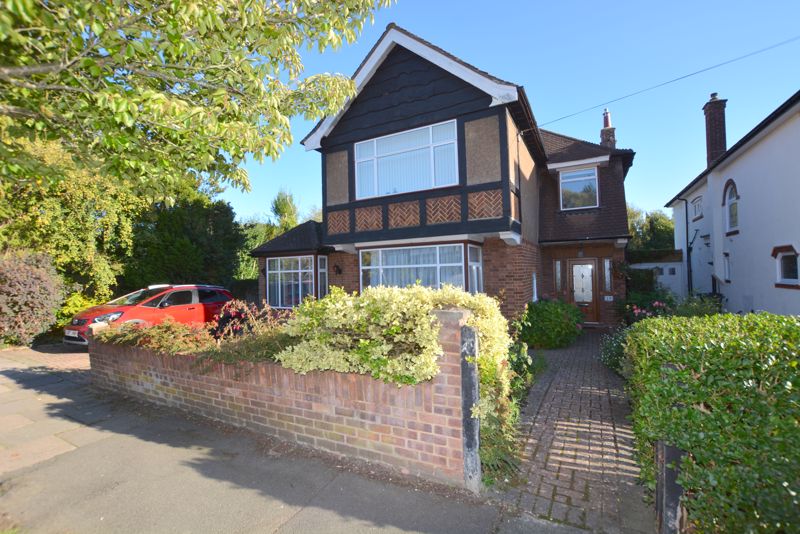 4 bedroom detached house for sale 0