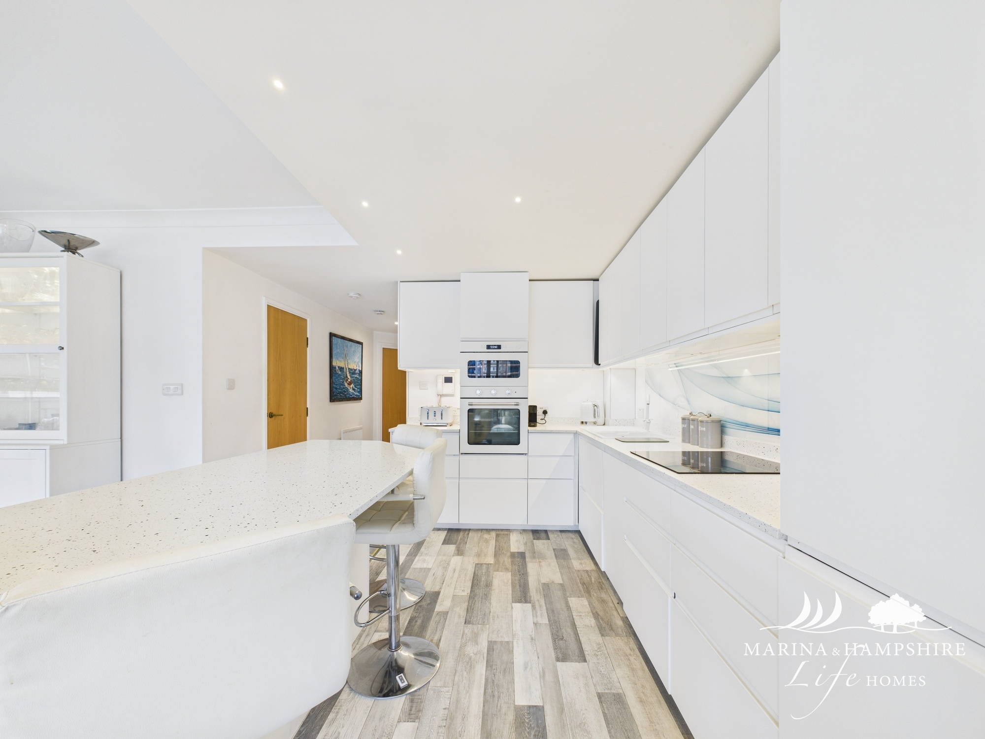 158, Oyster Quay, Portsmouth photo 4