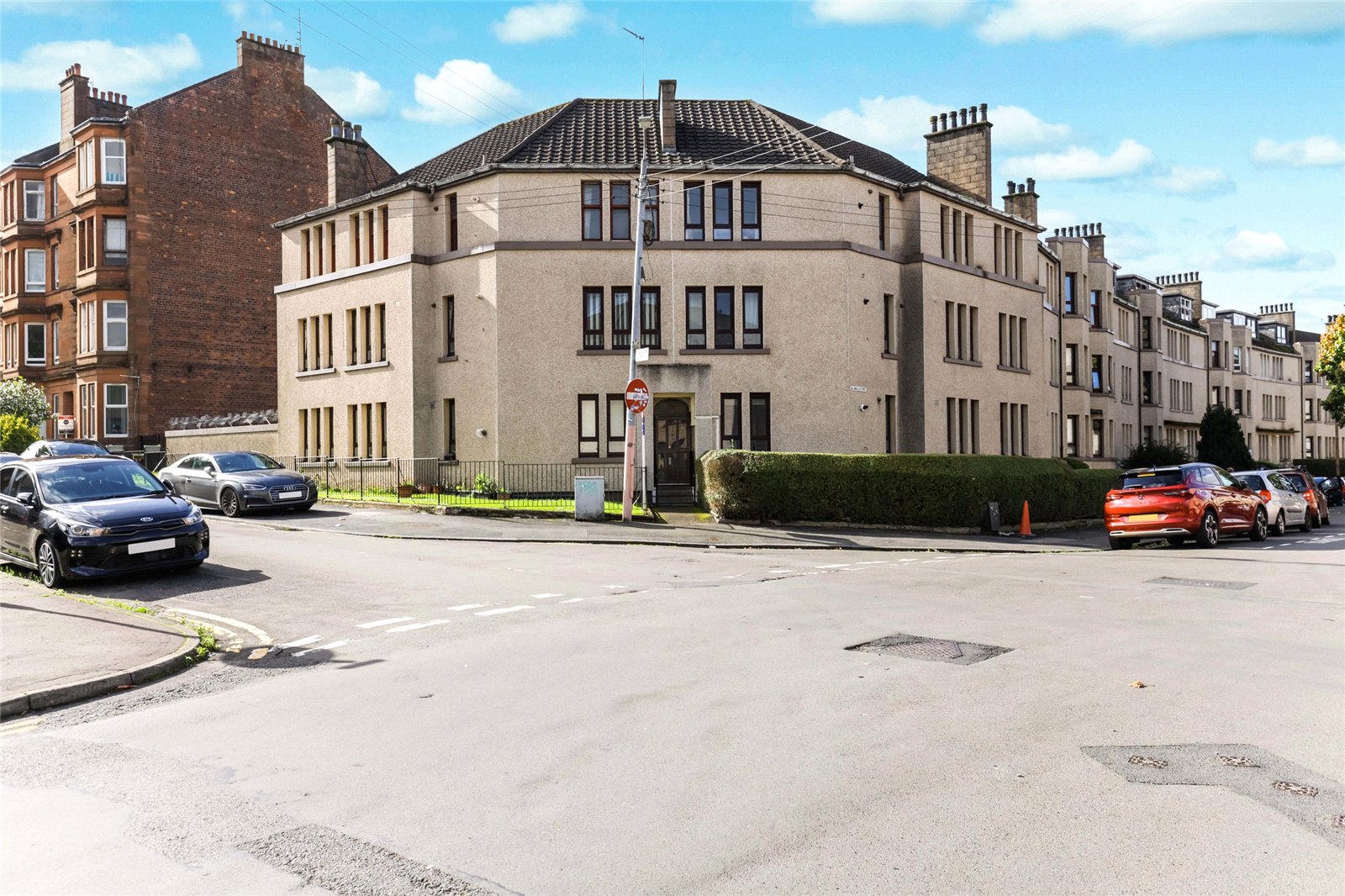3 bed flat for sale