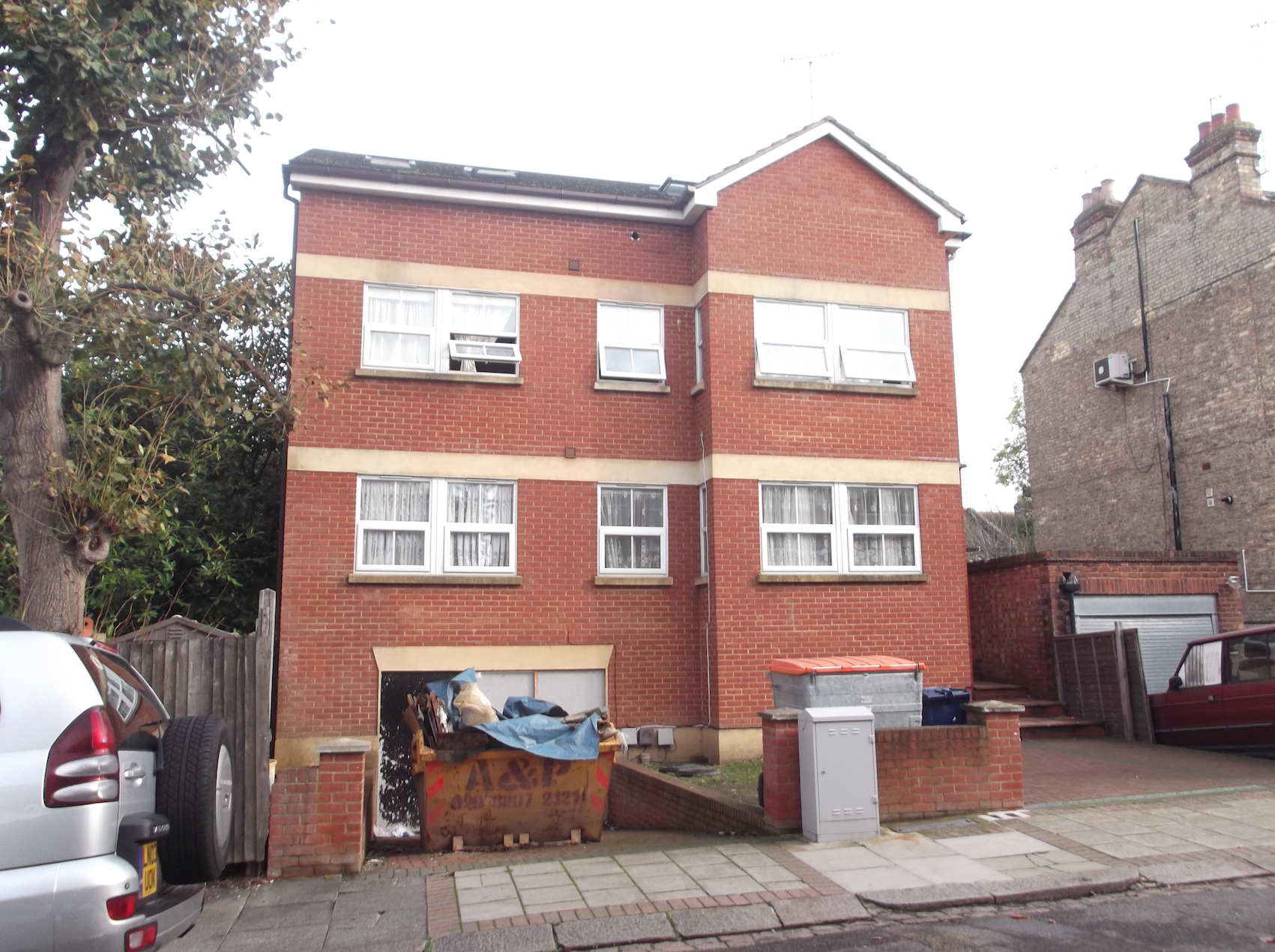 26 , Ramsden Road, Friern Barnet photo 2