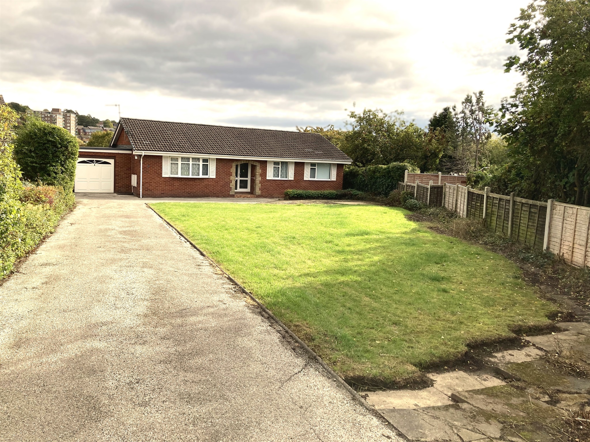 3-bed other on 75, Butt Lane, Leeds, £350,000
