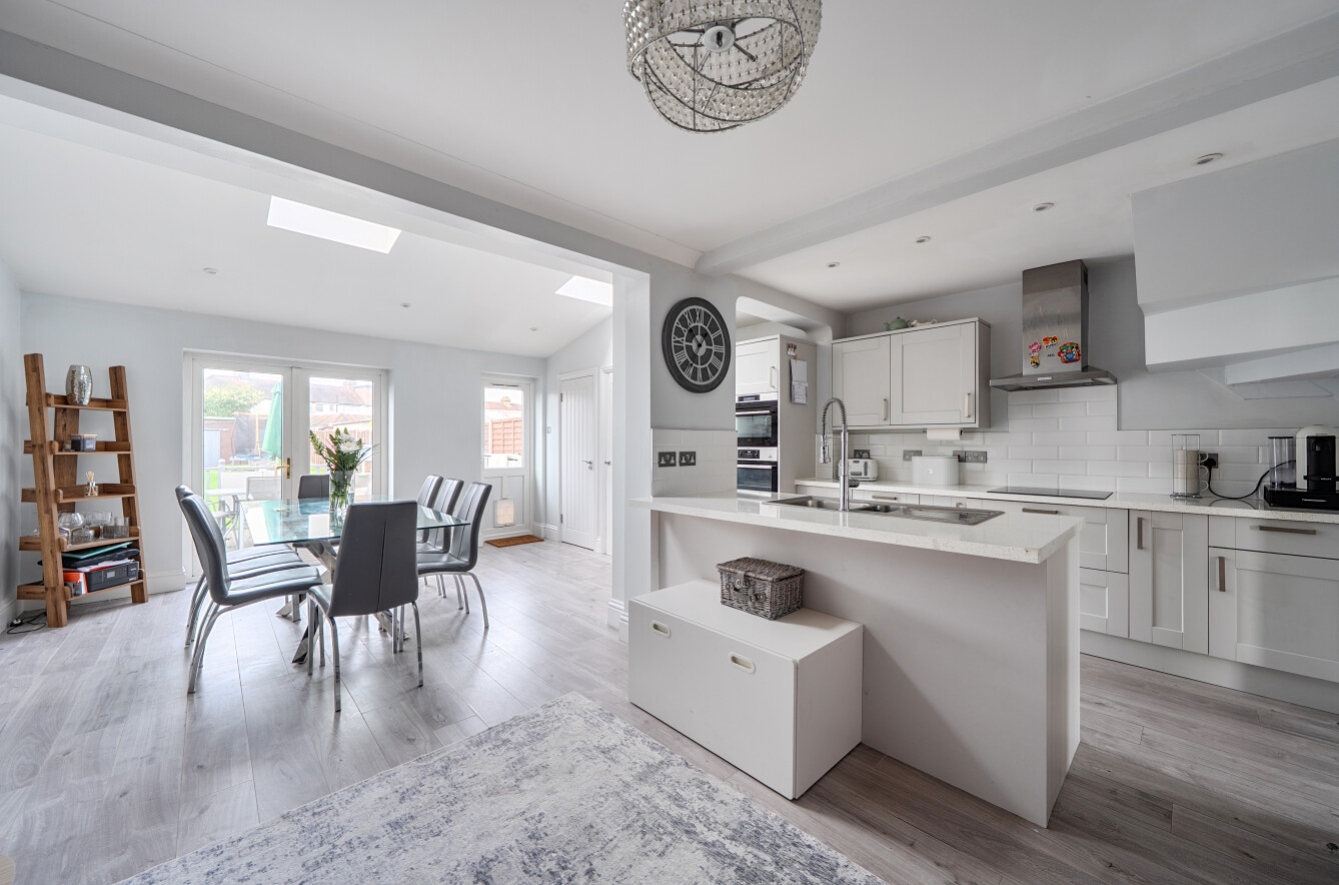 3 bed terraced house for sale