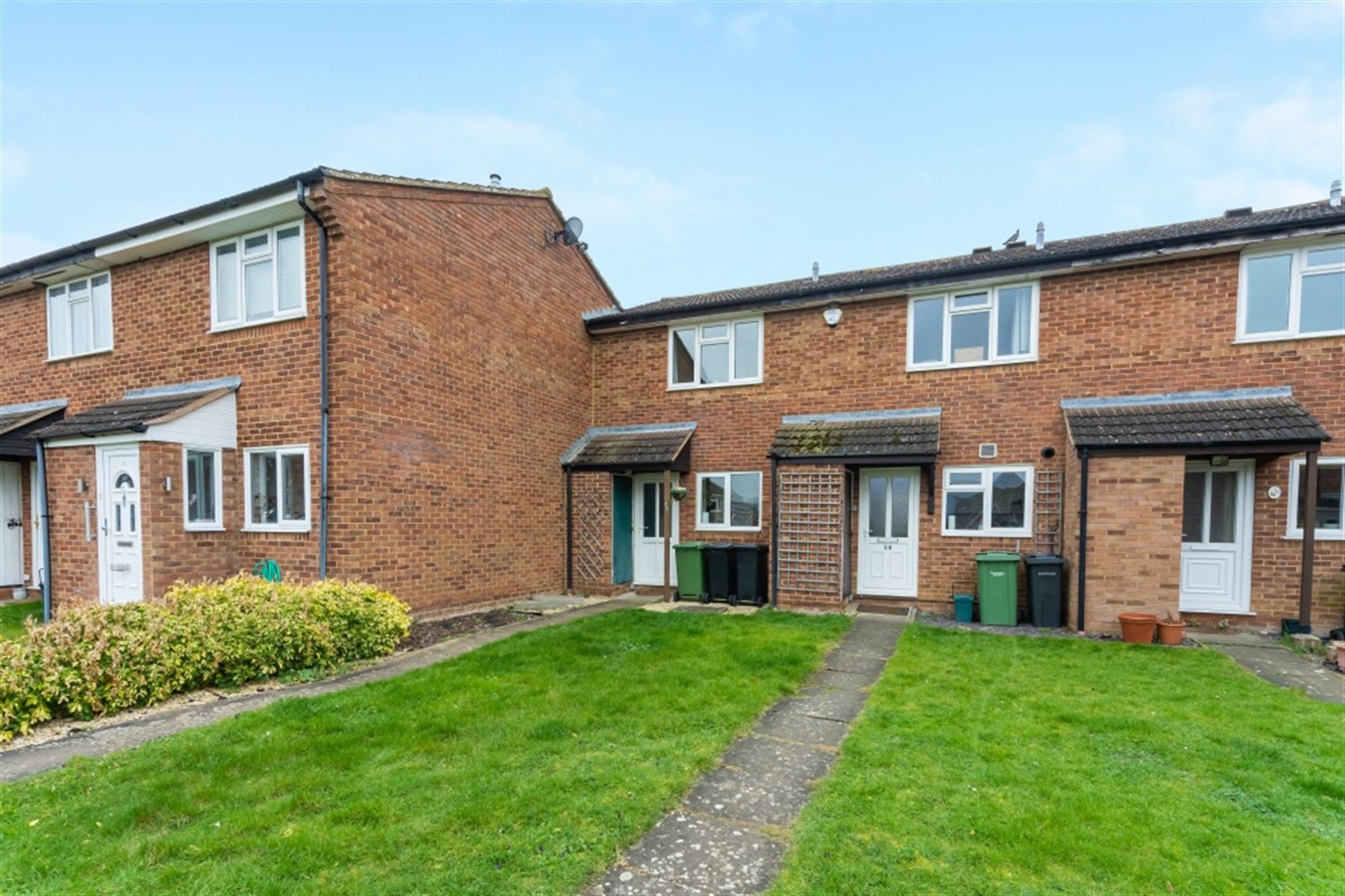 38, Overton Drive, Thame photo 2