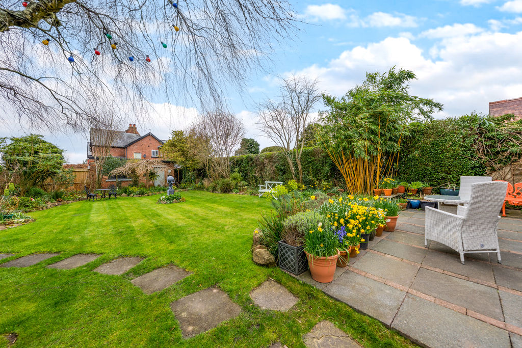 247, Hesketh Lane, Preston photo 3