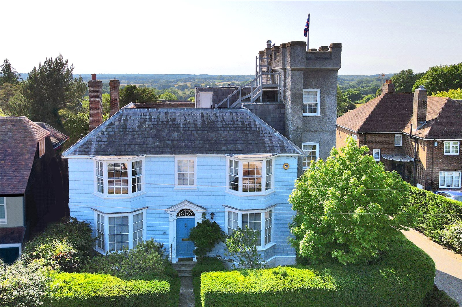 5 bedroom detached house for sale 0