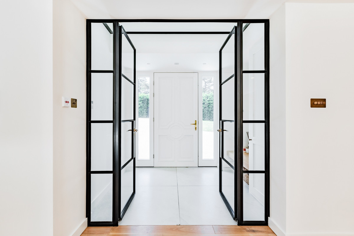 3 bedroom detached house for sale 0