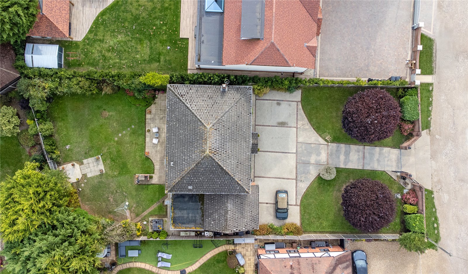 4 bedroom detached house for sale 0