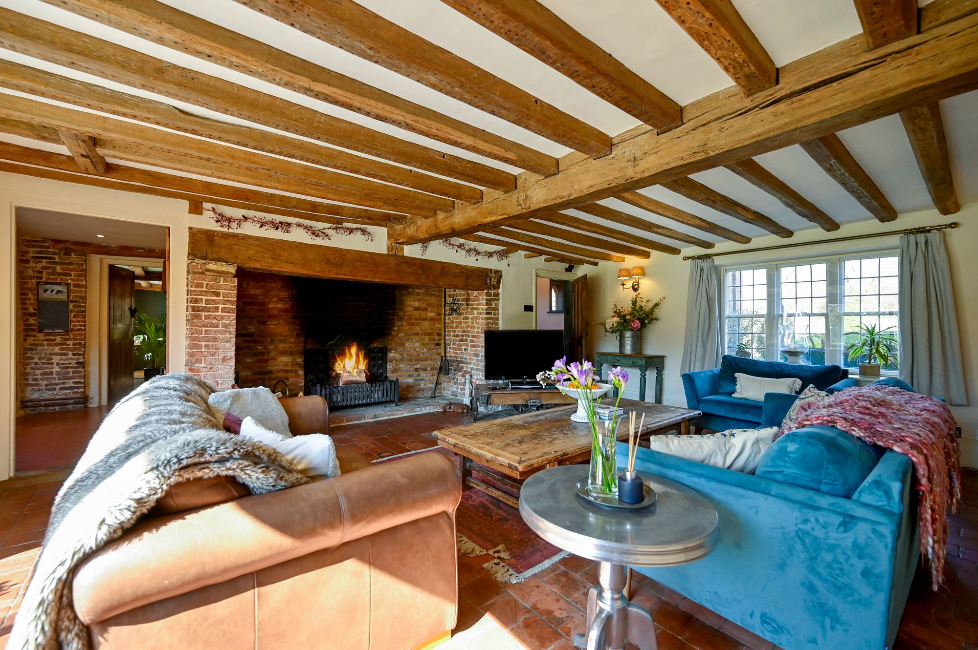 5 bedroom detached house for sale 0