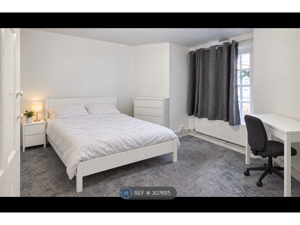 Flat, Angus House New Park Road, London photo 5