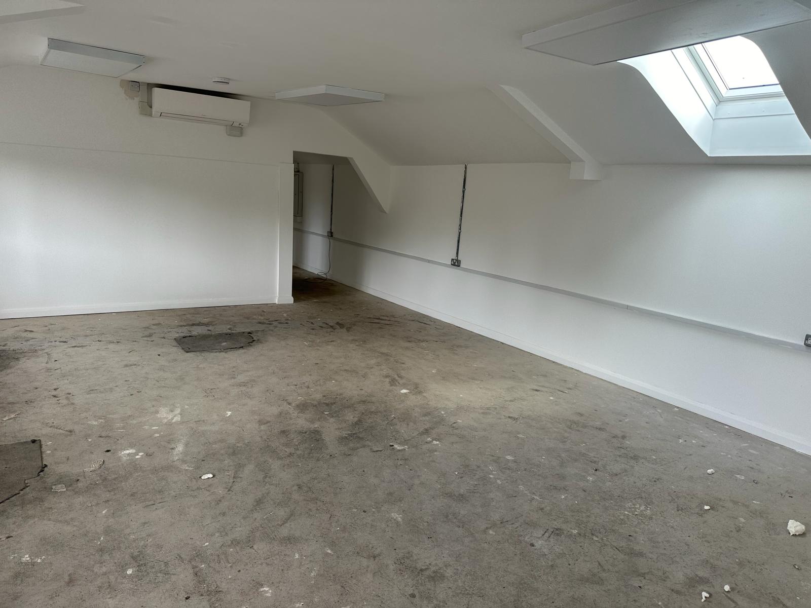 Photos of Sycamore Farm, Chertsey Lane, StainesUponThames TW18