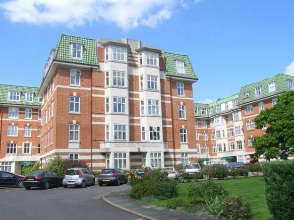 Haven Court, Haven Green, London photo 2