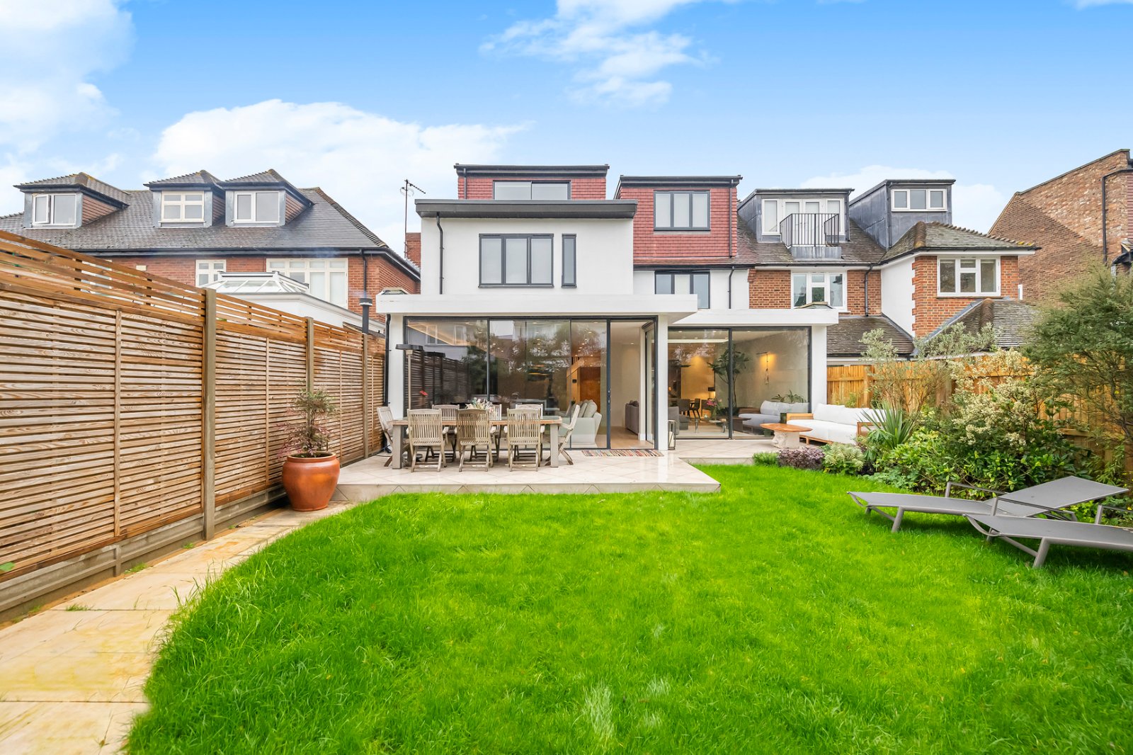 Eywa – Boutique Luxury Residences in Business Bay