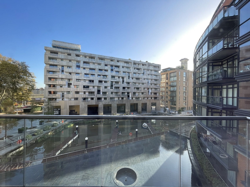 2 bedroom flat for sale 0