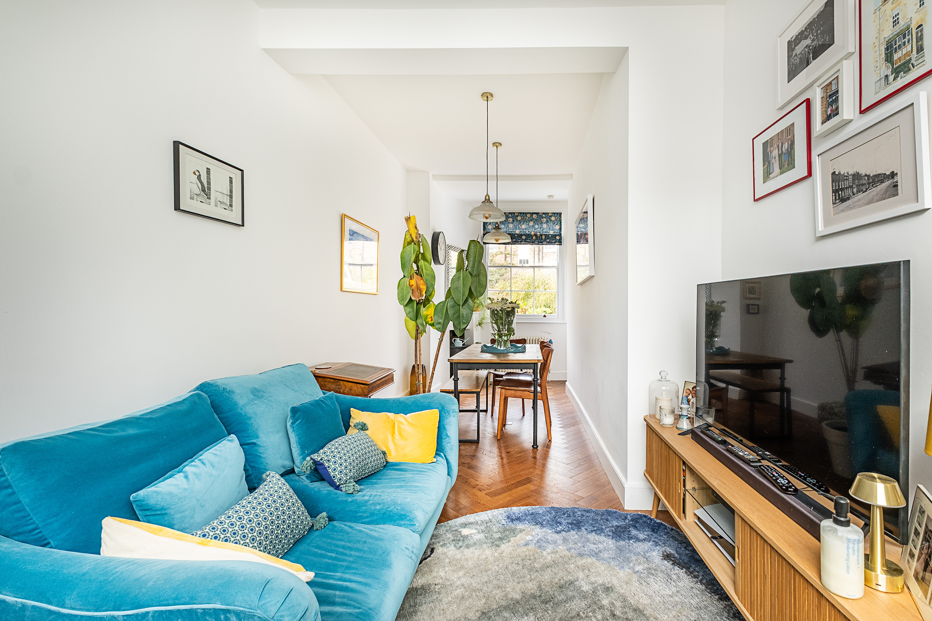 2 bedroom detached house for sale 0