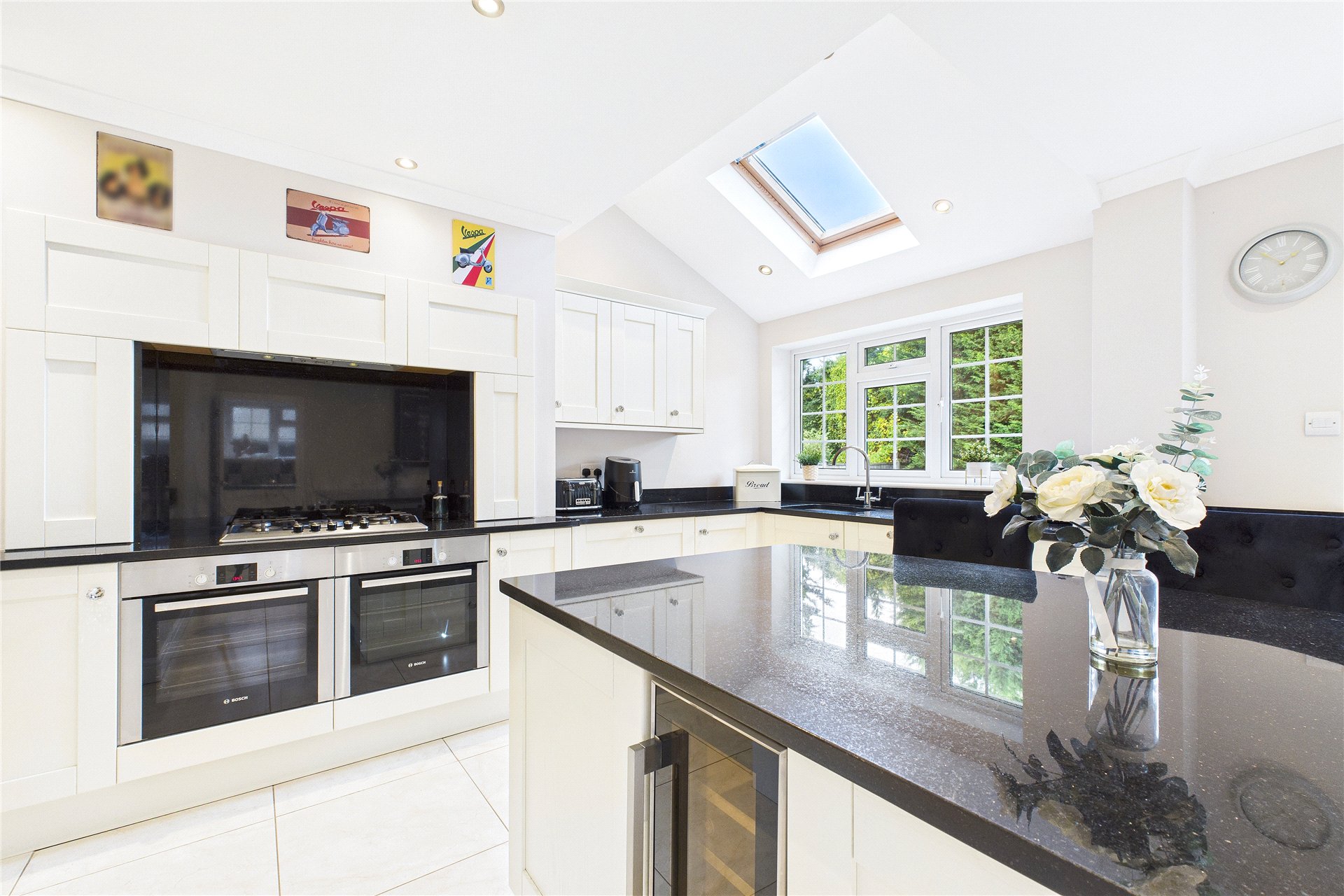 4 bedroom detached house for sale 0