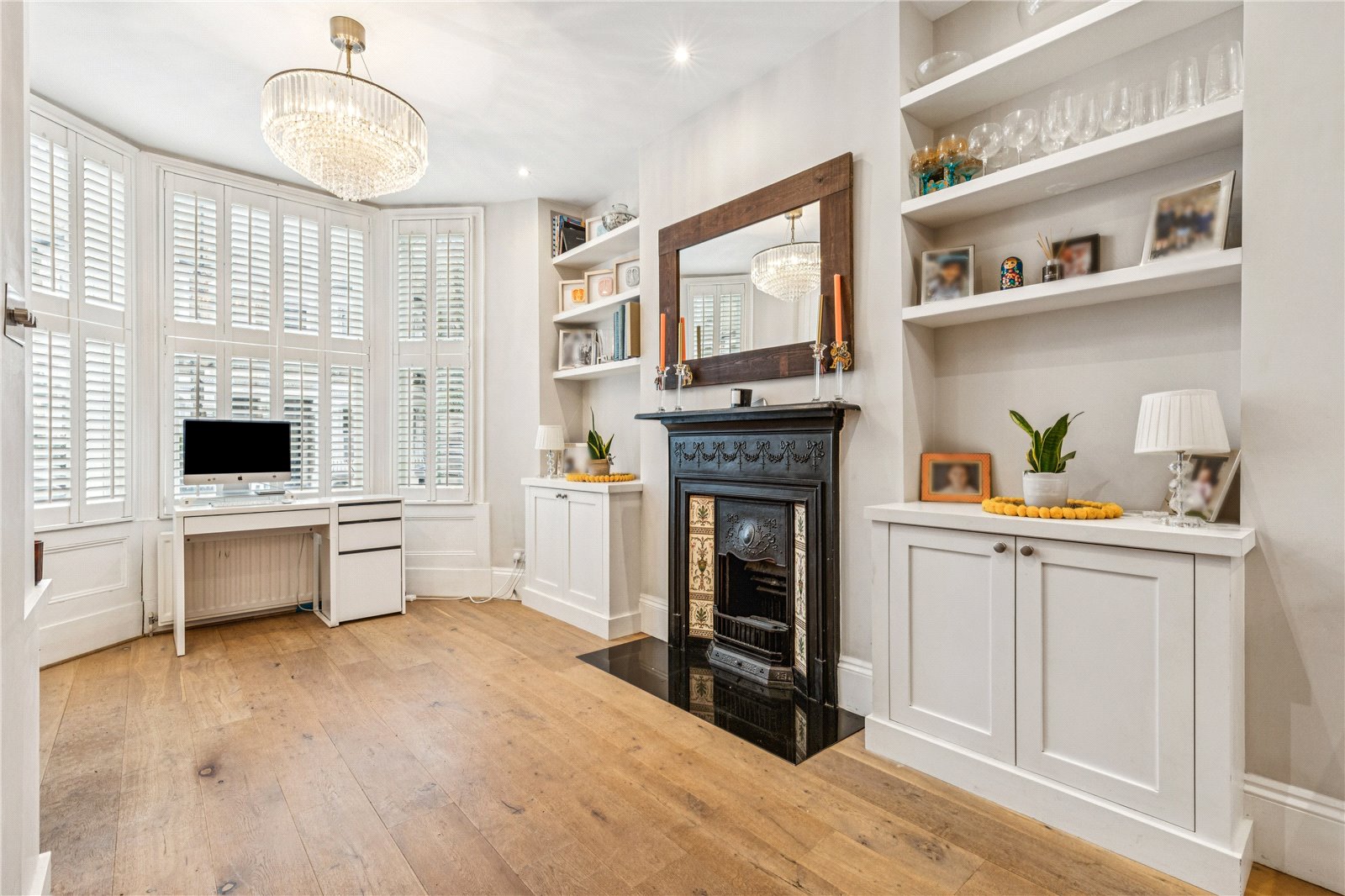 4 bedroom flat for sale 0