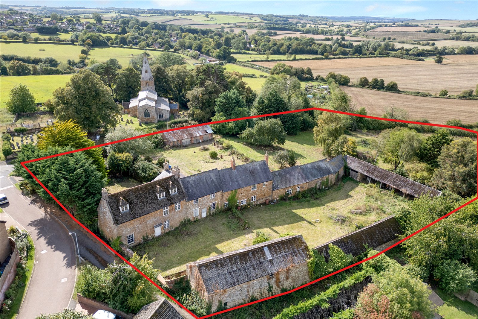 5 bedroom property for sale 0