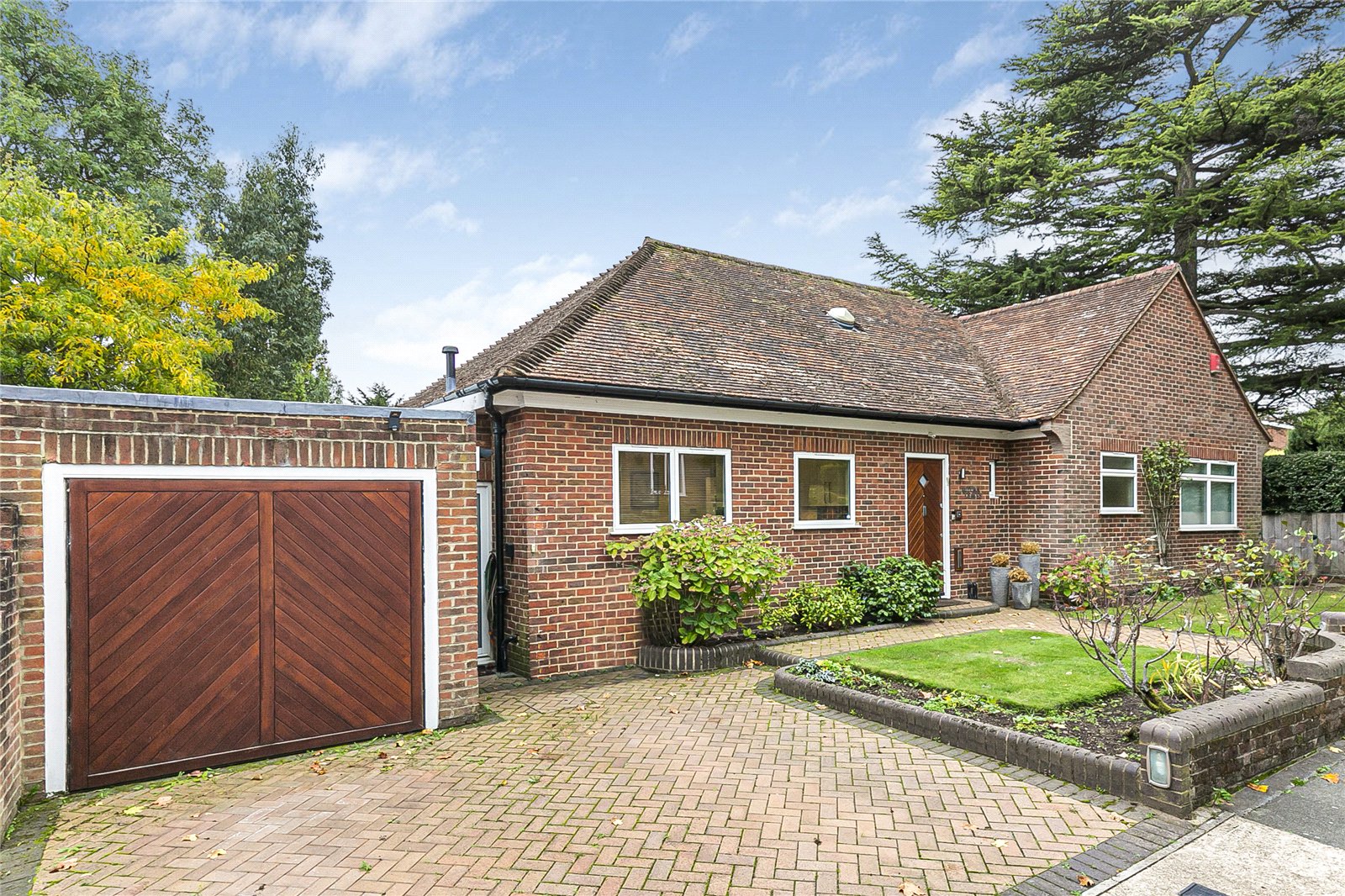 3 bedroom detached house for sale 0