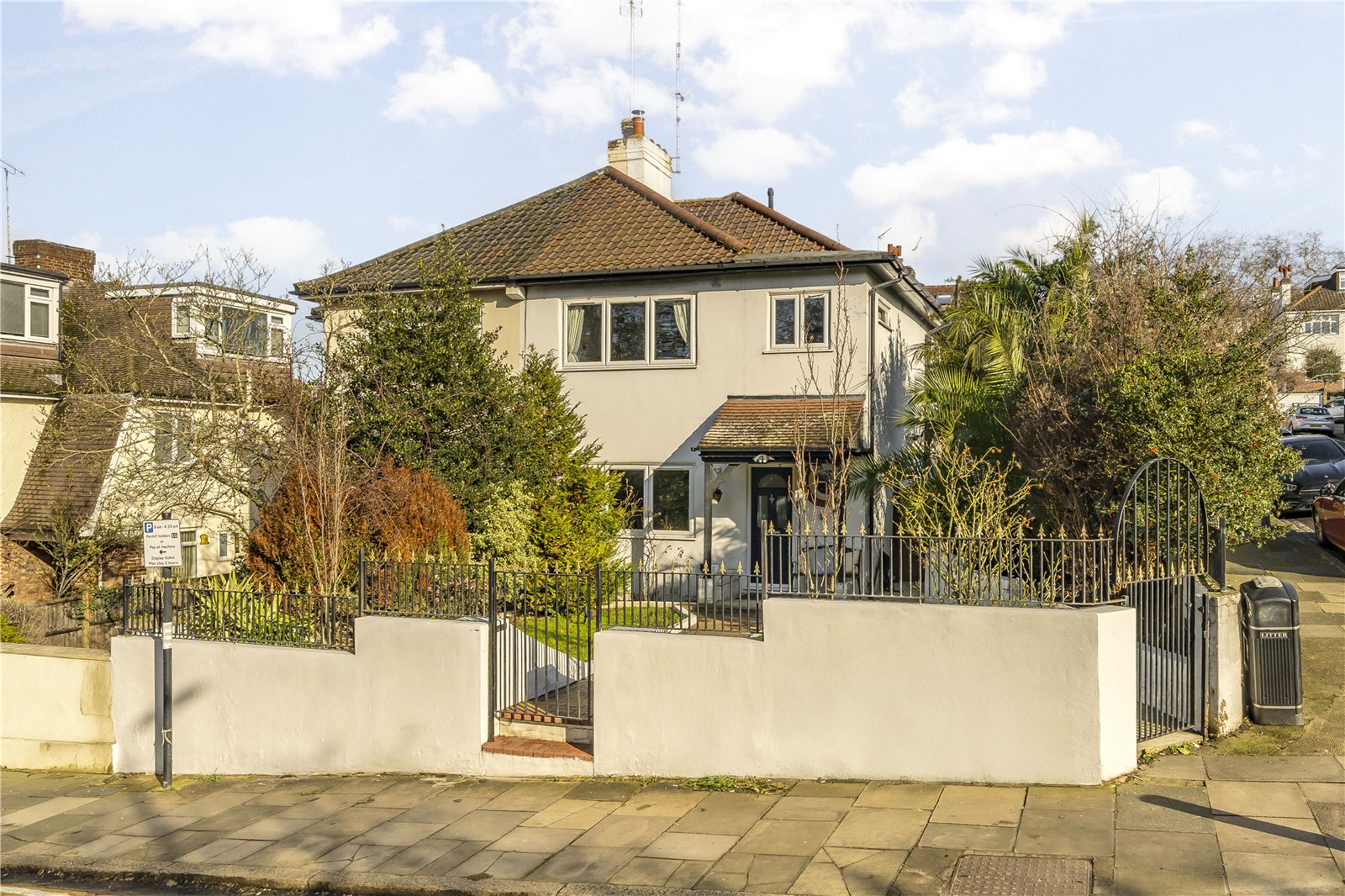 3 bedroom semi-detached house for sale 0