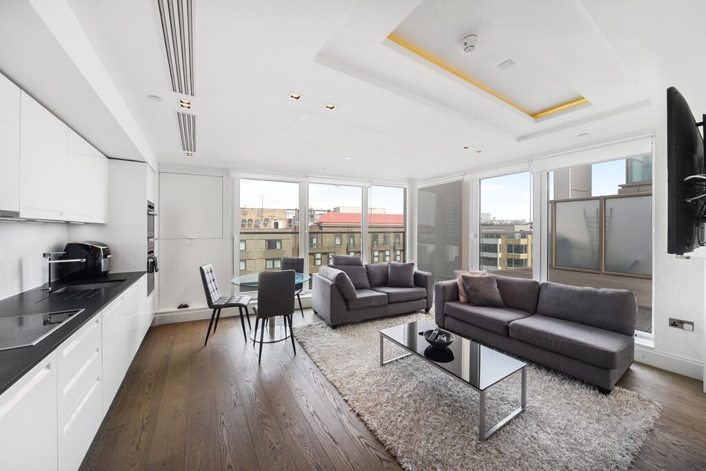 2 bedroom flat for sale 0